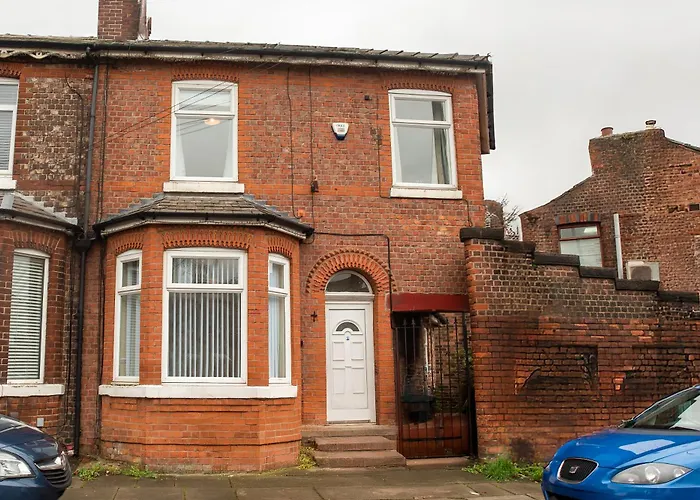 Spacious 3 Bed With Free Parking 20Mins From City Center